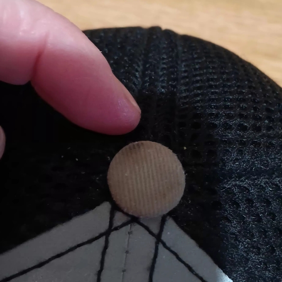 Raiders Gray and Black Cap - Picture 6 of 12